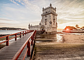 Belem Tower bei Sonnenuntergang, UNESCO-Weltkulturerbe, Lissabon, Portugal, Europa