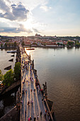 Karlsbrücke, Prager Burg und St.-Veits-Kathedrale, Prag, UNESCO-Weltkulturerbe, Böhmen, Tschechische Republik, Europa