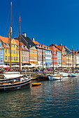 Nyhavn (New Harbour), 17th-century waterfront, canal and entertainment district in Copenhagen, Zealand, Denmark