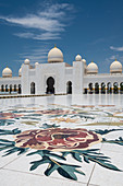 Die Scheich-Zayid-Moschee, Abu Dhabi, Vereinigte Arabische Emirate, Naher Osten