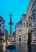 Die Kathedrale Santa Maria del Fiore im Morgengrauen, Florenz, UNESCO-Weltkulturerbe, Toskana, Italien, Europa
