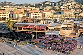Frankreich, Bouches-du-Rhône, Marseille, die Strände von Prado, Restaurants der Borely-Raststätte (Luftaufnahme)