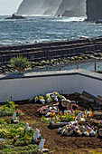 Auf dem kleinen Friedhof von Ponta-Delgada, Madeira, Portugal