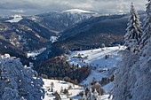 Blick vom Schauinsland zum Feldberg, Wintertag, Schnee, Schwarzwald, Baden-Württemberg, Deutschland