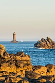 Frankreich, Finistère, Iroise-See, Côte des Légendes, Porspoder, die vier Leuchttürme