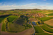 Luftbild von Reusch im Weinparadies, Neustadt an der Aisch, Mittelfranken, Franken, Bayern, Deutschland, Europa