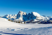 Winterlandschaft im Skigebiet Seiser Alm, Südtirol, Italien