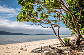 Einsamer Strand auf Efate, Vanuatu, Südsee, Ozeanien