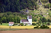 Church near Böhming near Kipfenberg in the Altmühltal, fields, rocks, meadow, North Upper Bavaria, Bavaria, Germany