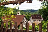 Blick auf Pappenheim von der Burg, Fachwerkhaus, Kirche, Tal, Altmühltal, Oberbayern, Bayern, Deutschland