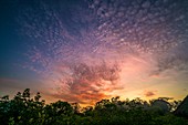 Sonnenuntergang über Bintang, Gambia, Westafrika