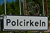 Schild Polcirkeln, bei Övertornea, Norrbottens Län, Schweden