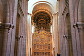 Das goldene Altarbild der alten Kathedrale (Sé Velha) von Coimbra, Bezirk Coimbra, Centro Region, Portugal