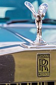 Vereinigtes Königreich, Worcestershire, District Cotswold, Region Cotswolds, Broadway, Kühlerfigur Spirit of Ecstasy, entworfen vom britischen Bildhauer Charles Sykes für den Autohersteller Rolls Royce