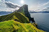 Leuchtturm Kallur an der Nordspitze der Insel Kalsoy, Färöer Inseln