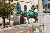 St.-Mang-Brunnen auf dem St.-Mang-Platz in Kempten, Bayern, Deutschland