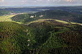 Luftaufnahme vom Donautal bei Fridingen, Naturpark Obere Donau, Baden-Württemberg, Deutschland, Europa
