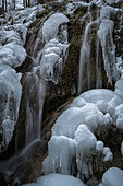 Zugefrorener Wasserfall, Bad Urach, Landkreis Reutlingen, Schwäbische Alb, Baden-Württemberg, Deutschland, Europa