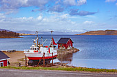 Fischerdorf Hamn auf Insel Senja, Norwegen