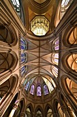 Frankreich, Manche, Halbinsel Cotentin, Coutances, Kathedrale Notre Dame de Coutances aus dem 13. Jahrhundert, Kirchenschiff und Laternenturm