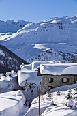 Frankreich, Savoie, Val D'Isère, Le Fornet, der höchste Weiler (1930 m) am Fuße des Col de l'Iseran, Blick auf die olympische Flanke von Bellevarde, Massiv von Vanoise, Haute-Tarentaise-Tal