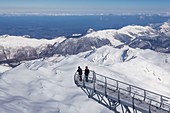 Frankreich, Hautes Pyrenäen, Bagneres de Bigorre, La Mongie, das Observatorium des Pic du Midi de Bigorre (2877 m), der Ponton, 12 m langer Metallweg, der über der Leere hängt