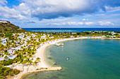 Luftaufnahme durch Drohne von St. James Bay, Antigua, Antigua und Barbuda, Inseln über dem Winde, Westindische Inseln, Karibik, Mittelamerika