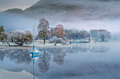 Morgendämmerungslicht über Glenridding auf Ullswater, Nationalpark Lake District, UNESCO-Weltkulturerbe, Cumbria, England, Vereinigtes Königreich, Europa