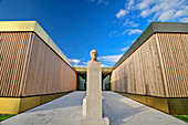 Eingang des Jodschwefelbads Bad Wiessee, Architekt: Matteo Thun, Bad Wiessee, Tegernsee, Oberbayern, Bayern, Deutschland