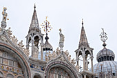 Detailaufnahme vom Dach des Markusdom, Basilica San Marco, Markusplatz, Piazza San Marco, Venedig, Venetien, Italien, Europa