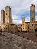 Piazza del Duomo, San Gimignano, Provinz Siena, Toskana, Italien 