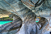 Marmorhöhlen-Heiligtum verursacht durch Wassererosion, General Carrera See, Puerto Rio Tranquilo, Region Aysen, Patagonien, Chile, Südamerika