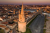 Luftansicht, La Rochelle, Alter Hafen, Laternenturm, (17) Charente-Maritime, Nouvelle Aquitaine, Frankreich