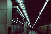 Aufnahme der U-Bahnstation am Königsplatz im retro Filmoptik, München, Deutschland