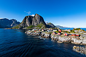 Der Hafen von Reine, Lofoten, Nordland, Norwegen, Skandinavien, Europa