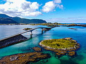 Blick auf Fredvang Bro Brücke, Ramberg, Lofoten, Nordland, Norwegen, Skandinavien, Europa