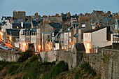 Frankreich, Manche, Cotentin, Granville, die Oberstadt auf einer felsigen Landzunge am fernöstlichen Punkt der Mont Saint Michel Bay