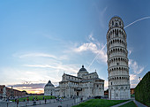 The world famous Piazza dei Miracoli with the Baptistery, Pisa Cathedral (Duomo) and Leaning Tower, UNESCO World Heritage Site, Pisa, Tuscany, Italy, Europe