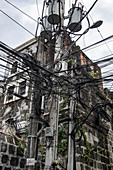 Stromleitungen in der Altstadt von Intramuros, Manila, National Capital Region, Philippinen, Asien