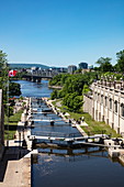 Blick über die Rideau-Schleusen am Rideau-Kanal, Ottawa, Ontario, Kanada, Nordamerika
