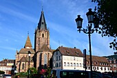 Wissembourg mit der Kirche St. Pierre-et-St.Paul, Elsass, Frankreich