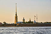 St. Petersburg, Peter-Paul-Festung mit Peter-Paul-Kathedrale an der Newa, Haseninsel, Russland, Europa