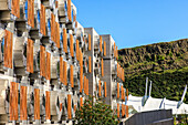 Fassade, Büros der Abgeordneten, Schottisches Parlament, Salisbury Crags, Edinburgh, Schottland, UK