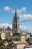 Felsenkirche in der Weinstadt Saint Emilion, Unesco-Welterbe, Frankreich