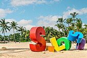 Buntes Logo Siloso Strand am Strand der Insel Sentosa, Singapur