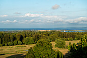 Blick vom Aussichtsturm auf dem Hessenstein bei Gut Panker auf die Ostsee, Pilsberg, Panker, Lütjenburg, Kreis Plön, Hohwachter Bucht, Probstei