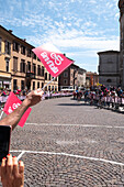 Blick auf Rennfahrer beim Giro d'italia in Cremona, Lombardei, Italien, Europa