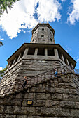 Aussichtsturm im Park Aulanko-Naturpark, Hämeenlinna, Finnland