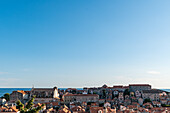 Panoramablick auf die Altstadt von Dubrovnik, Dalmatien, Kroatien.