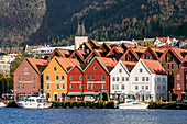 Blick auf die Hanseatischen Bryggen, Kontorhäuser, Bergen, Unesco Weltkulturerbe, Hordaland, Norwegen, Europa